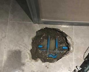 白塔阳台漏水维修公司分享下暖气管道漏水的原因有哪些